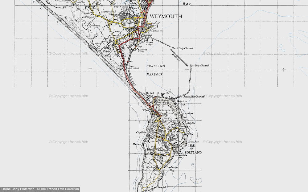 Old Map of Historic Map covering Balaclava Bay in 1946
