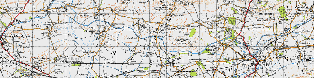 Old map of Honeystreet in 1940