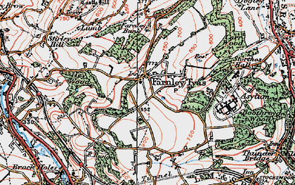 Old map of Farnley Tyas in 1924