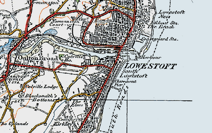 Old map of Lowestoft in 1921