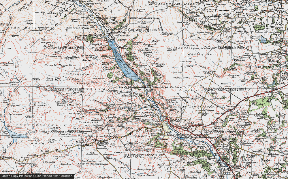 Old Map of Historic Map covering Yeadon Crag in 1925